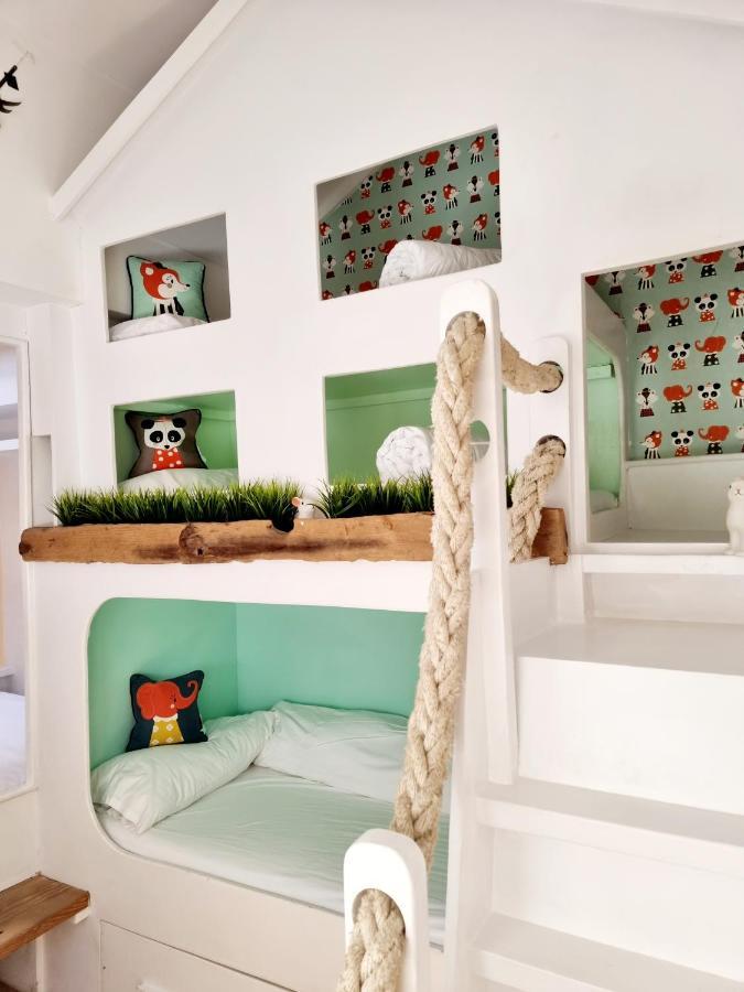 Quirky Seaside Family Cottage Walk To The Waves! Brighton Exterior photo